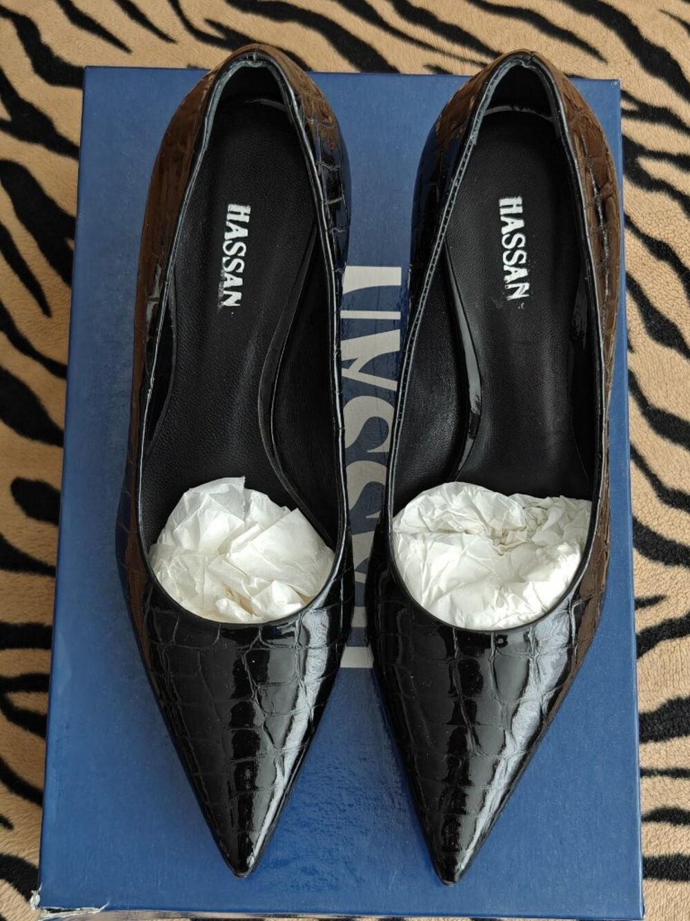 Hassan Patent Leather Shoes for Women Made in Italy - Size EU35 Color Black